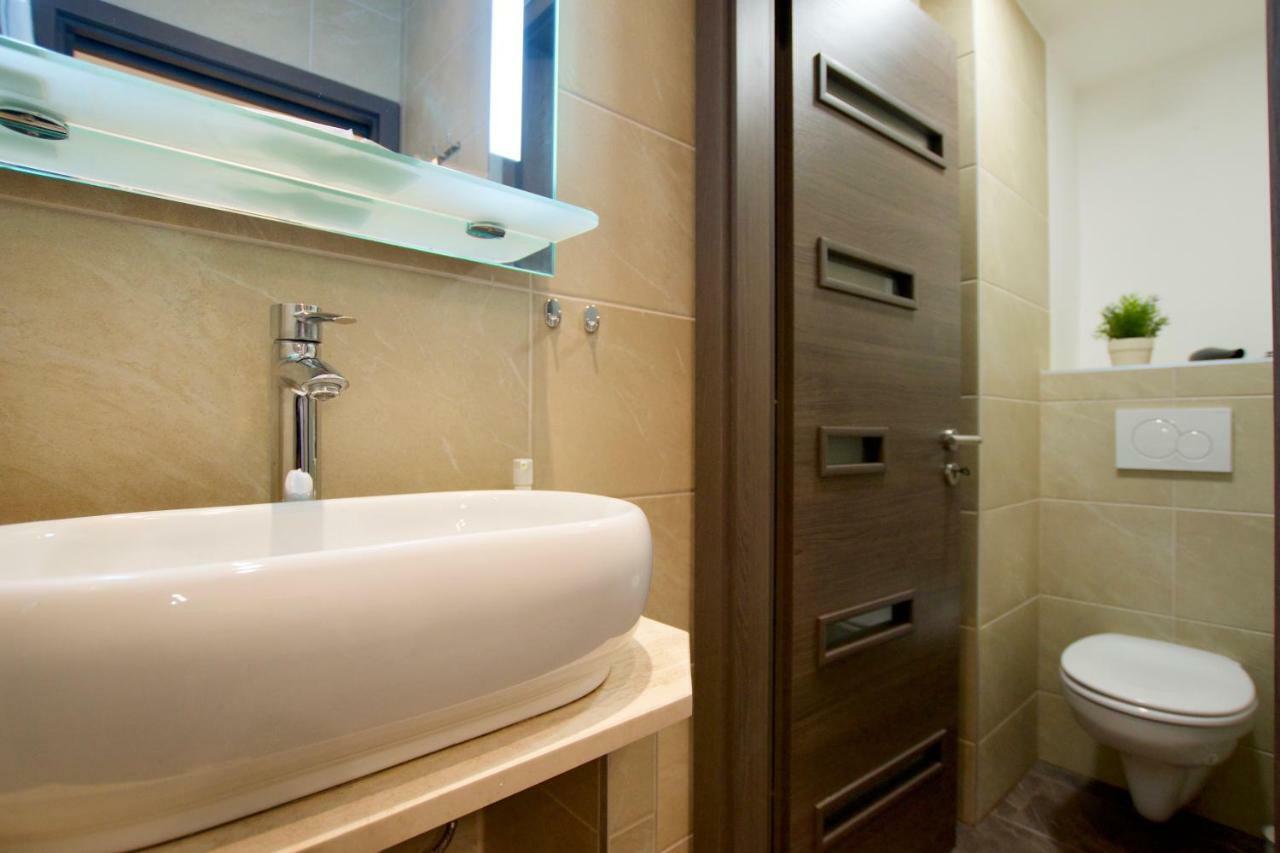 Standard Apartment By Hi5 -Baross Square Βουδαπέστη Εξωτερικό φωτογραφία