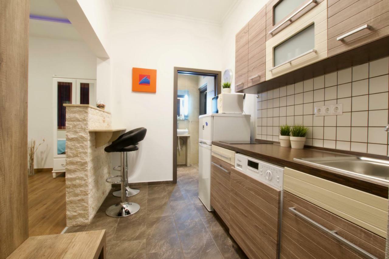 Standard Apartment By Hi5 -Baross Square Βουδαπέστη Εξωτερικό φωτογραφία